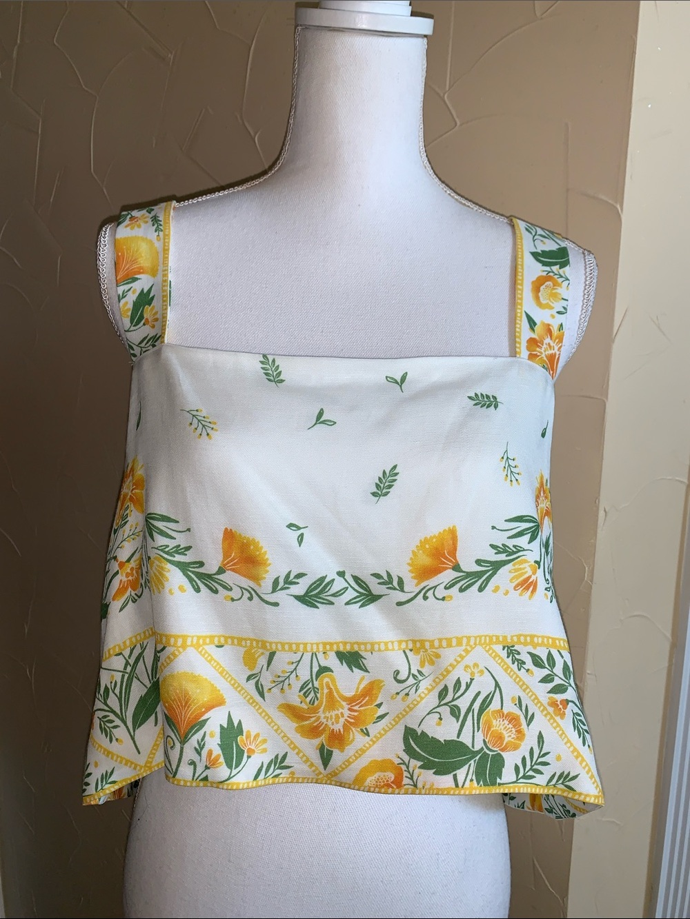 Antonio Melani x Simkins Lindsey Floral Linen Crop Top
